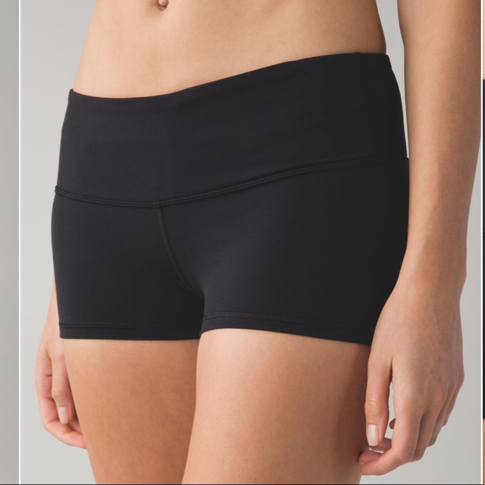 Lululemon// Boogie Shorts